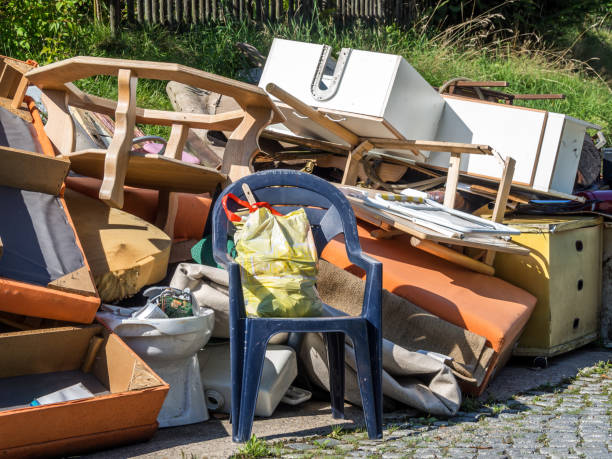 Best Yard Cleanup Services  in Fenton, MI